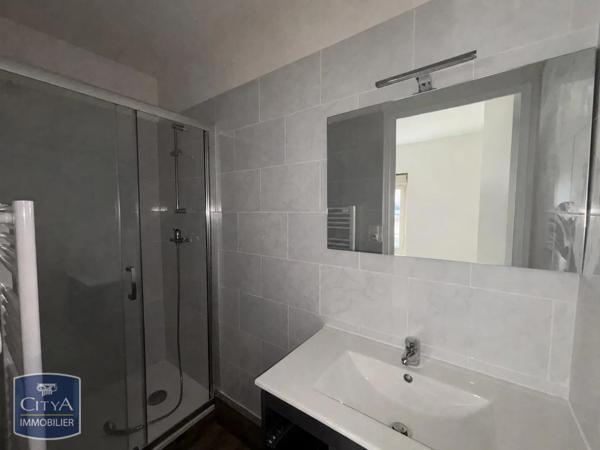 Appartement à louer 5 pièces 180.99m² Bergerac (24100)