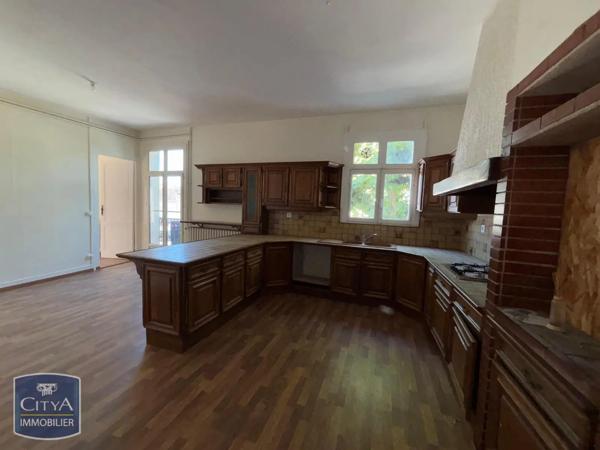 Appartement à louer 5 pièces 180.99m² Bergerac (24100)