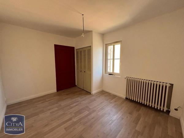Appartement à louer 5 pièces 180.99m² Bergerac (24100)