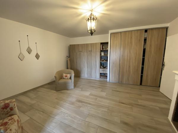 Maison 7 pièce(s) 3 chambre(s) 163 m²