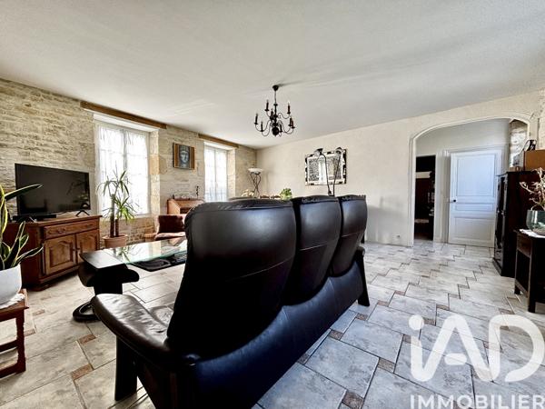 Maison à vendre 7 pièces 180 m² Aigrefeuille-d'Aunis