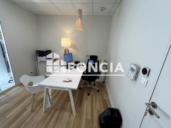 Location Local commercial 2 pièces 84 m² - BATIMENT A Rochefort Sur Mer 17300
