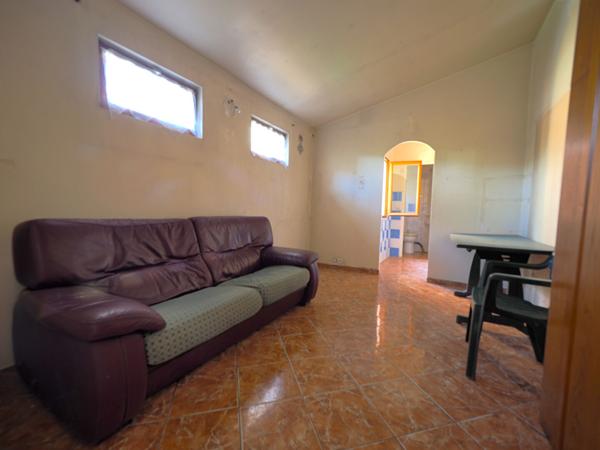 A VENRE - APPARTEMENT AVEC ABRIS DE JARDIN - ROMAINVILLE / MONTREUIL
