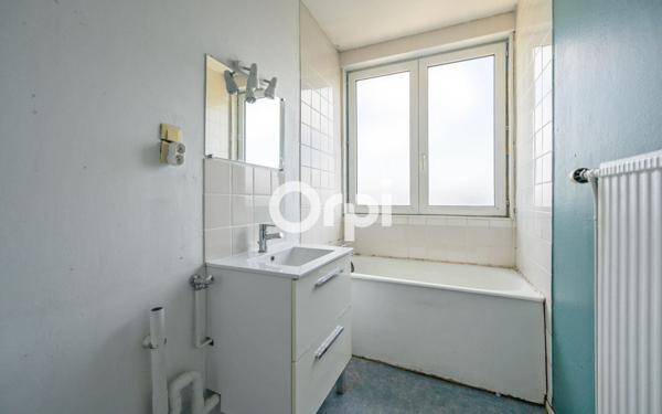 Appartement à vendre    3 pièces • 67 m2 Raismes