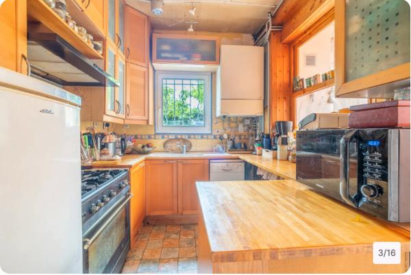 Maison
         7 pièces
        - 142 m² 694 000 € *