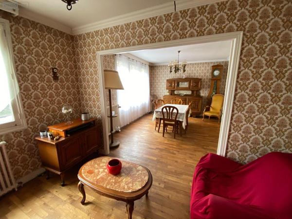 Maison à vendre à Mayenne en Mayenne (53100), ref : 53047/102