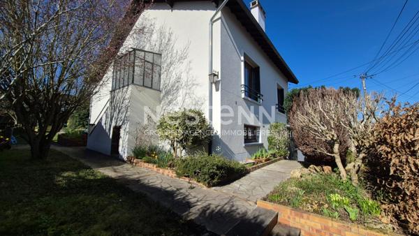 NESTENN IGNY - Maison Indépendante de 115m² avec 3 chambres, Palaiseau quartier du Pileu, salon avec accès direct sur jardin, sous-sol total, proche école Henri Wallon, à 5 min du Plateau de Saclay et 15 min de Vélizy