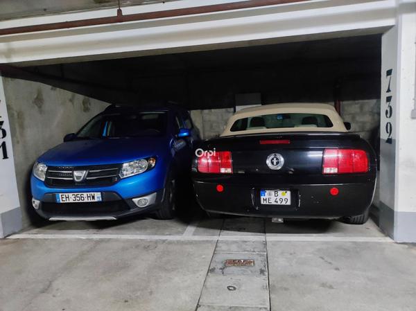 Stationnement à vendre    10 m2 Paris 10