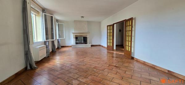 Maison 225 m2 - 6 chambres - 1490 m2