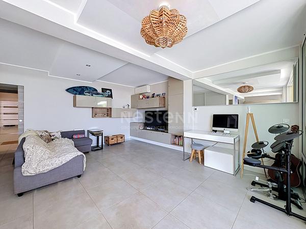LA GRANDE MOTTE - APPARTEMENT P3 DE 100 M² - SECTEUR GRAND TRAVERS