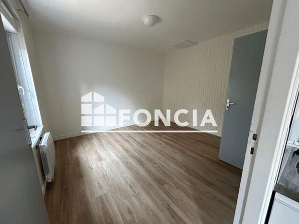 Location Appartement 2 pièces 26.8 m² - Angle du 2 rue du 73ème Territorial et 37 rue de Kerampont Lannion 22300