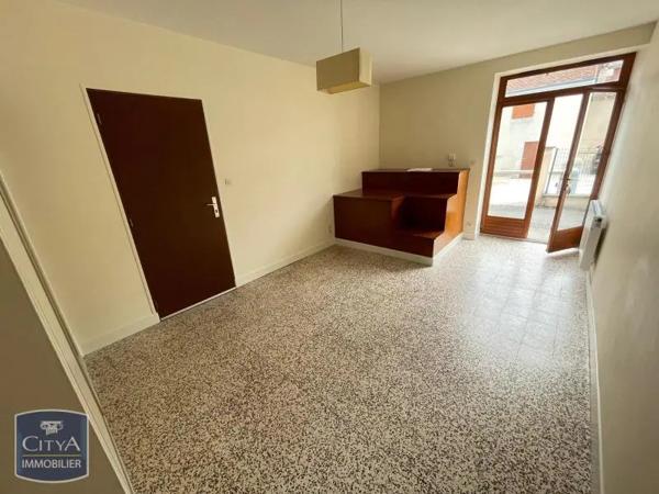 Appartement à louer 2 pièces 45m² Villebarou (41000)