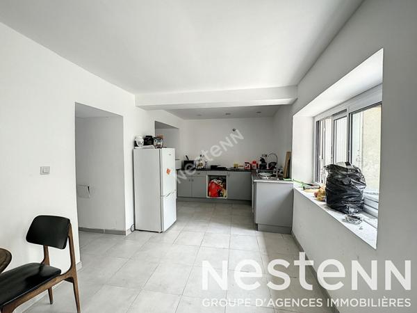 A vendre Maison en pierre 4 chambres avec jardin centre ville de Pavie