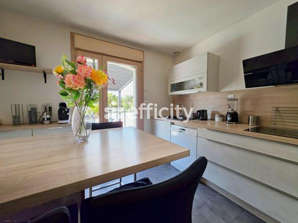 Maison 6 pièces - 110 m² Exclusivité efficity