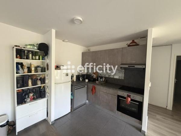 Appartement
         3 pièces
        - 65 m² Exclusivité 240 000 € *