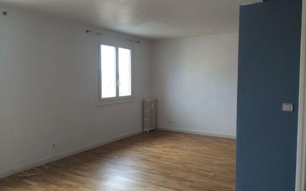 Appartement à louer    2 pièces •  Compiègne