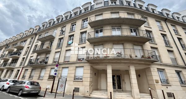 Location Studio meublé 27.93 m² - Versailles 78000