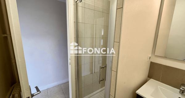 Location Studio meublé 27.93 m² - Versailles 78000