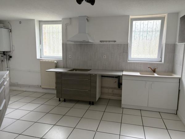 Location / Appartement T5