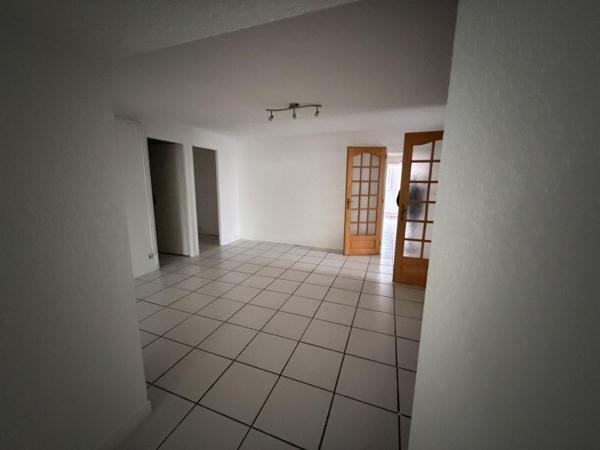 Location / Appartement T5