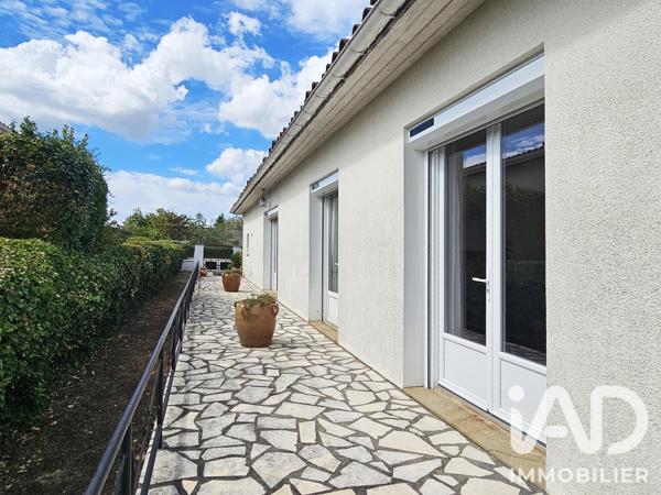 Maison à vendre 5 pièces 102 m² Châteaubernard