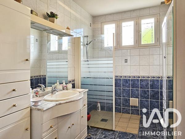 Maison à vendre 5 pièces 102 m² Châteaubernard