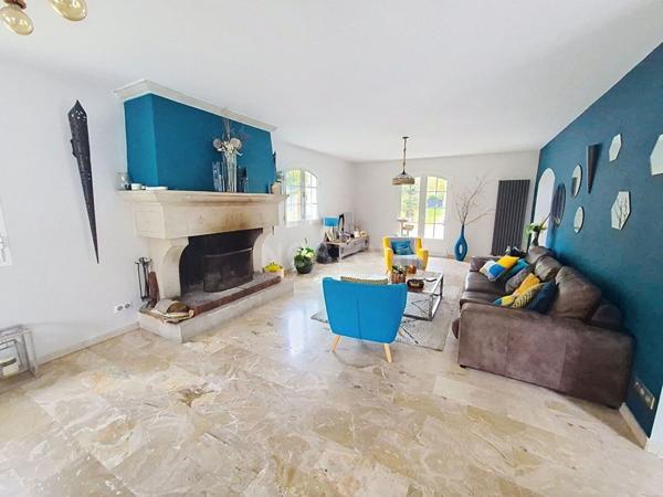 Maison Lamorlaye 5 pièce(s) environ 200M² + dépendances