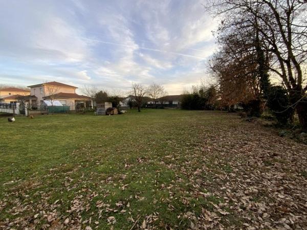 Vente / Terrain constructible à Charvieu-Chavagneux (38230)