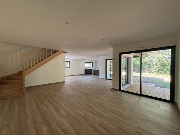 Maison Audenge 6 pièce(s) 157.97 m2