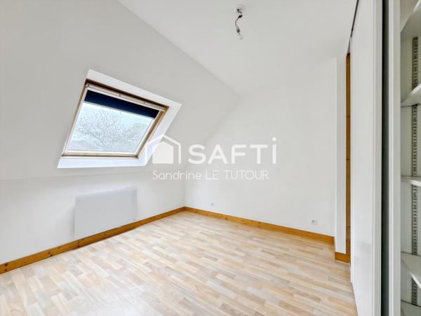 Maison 5 pièces avec garage et jardin