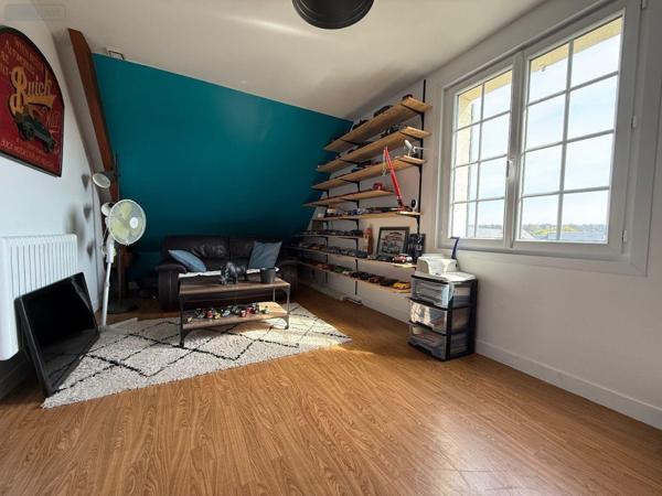 Maison à vendre à Trangé dans la Sarthe (72650), ref : SL-72021-496