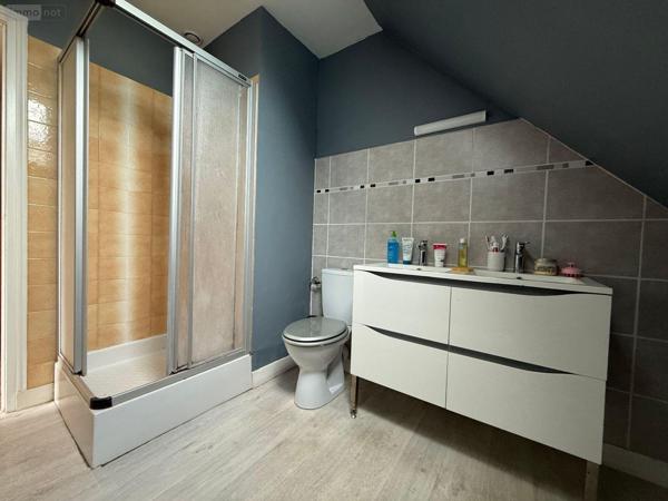 Maison à vendre à Trangé dans la Sarthe (72650), ref : SL-72021-496