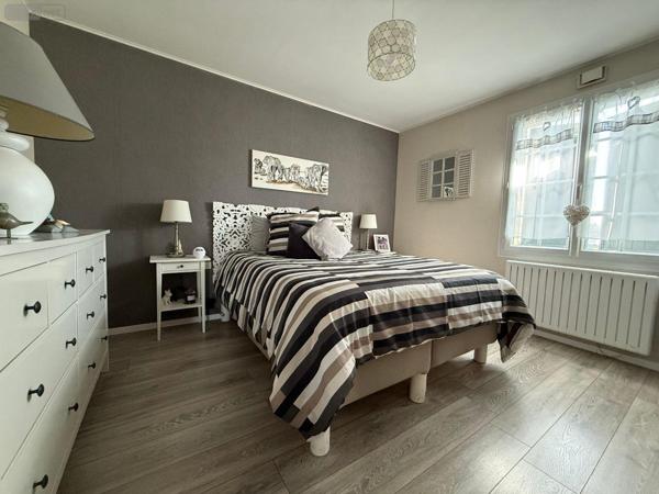 Maison à vendre à Trangé dans la Sarthe (72650), ref : SL-72021-496