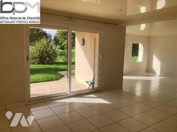 Propriété 9 pièces 180 m².

Située à CHOLET, cette maison bénéficie d'un emplacement privilég...