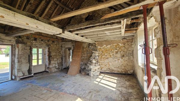 Maison à vendre 3 pièces 80 m² Vernoil-le-Fourrier