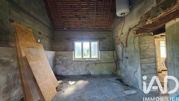 Maison à vendre 3 pièces 80 m² Vernoil-le-Fourrier