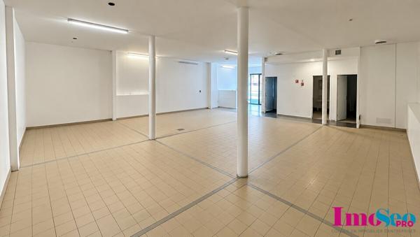 Local commercial à LOUER