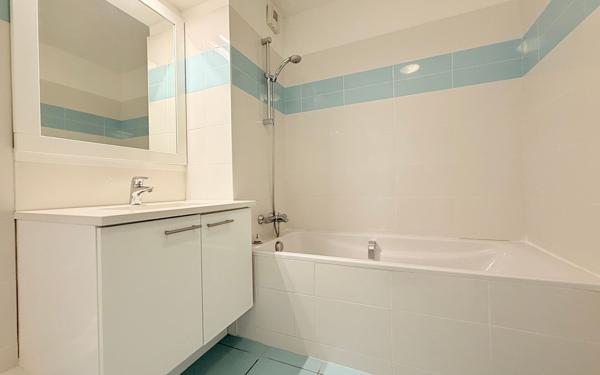 Appartement à vendre    2 pièces • 51,86 m2 Vanves