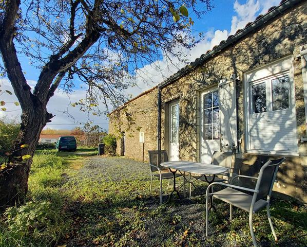Maison à vendre à LE LOROUX BOTTEREAU - 183750 €