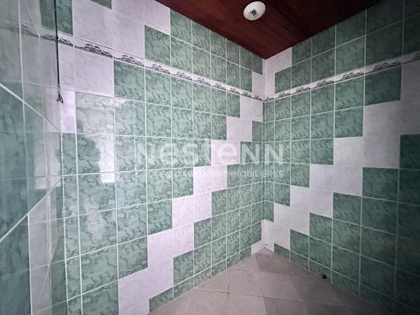 Vente ensemble immobilier 74 m² avec terrain d'environ 900 m² à Mayet (72360)