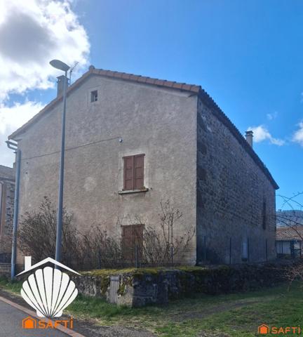 Beau corps de ferme avec une partie habitable de 115 m² + grange 200 m² + garage
