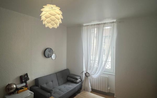 Immeuble à vendre    7 pièces •  Limoges