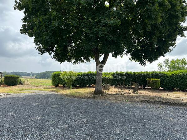 Longere a proximite des commerces !