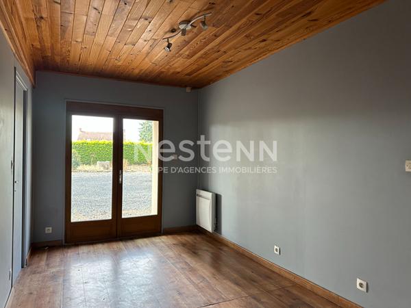 Longere a proximite des commerces !