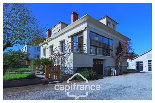 Maison individuelle de 90m² à Gourdon (46) – Beaux volumes et fort potentiel d’aménagement