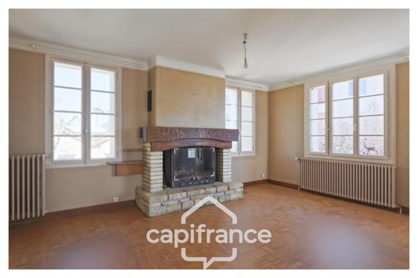 Maison individuelle de 90m² à Gourdon (46) – Beaux volumes et fort potentiel d’aménagement