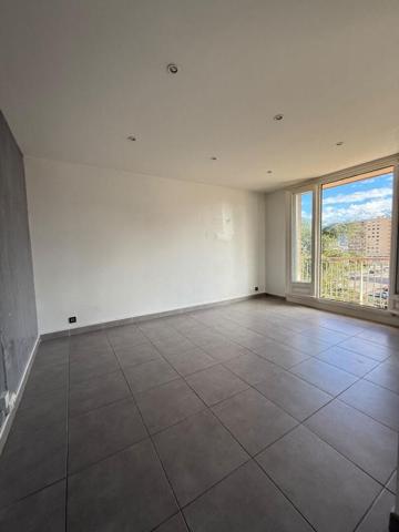 Appartement Echirolles 2 pièces 41.88 m2
