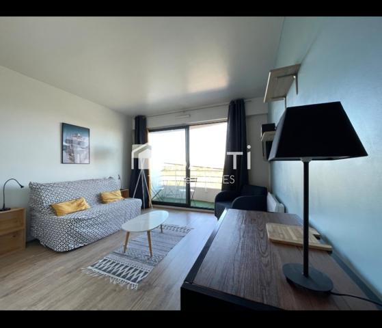 Superbe studio à deux pas du port de La Rochelle.