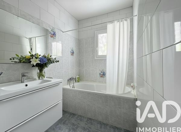 Appartement à vendre 3 pièces 69 m² Marseille 10