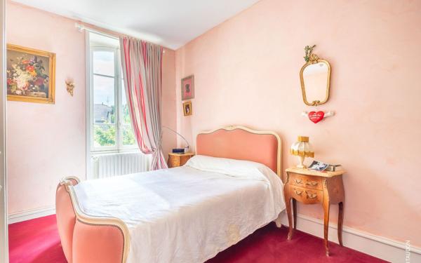 Maison à vendre    8 pièces •  Mâcon